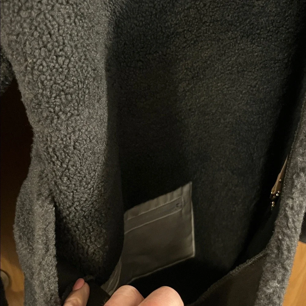 BeeLaunch NEW Dark Gray Fleece Sweater with Kangaroo Pouch‎ Pet Carrier XS